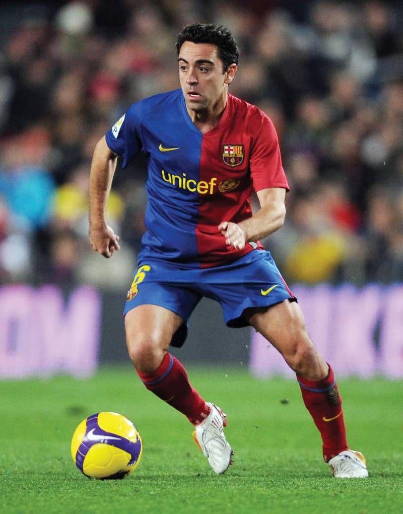 Cầu thủ Xavi và vai trò trung tâm trong lối chơi tiki-taka