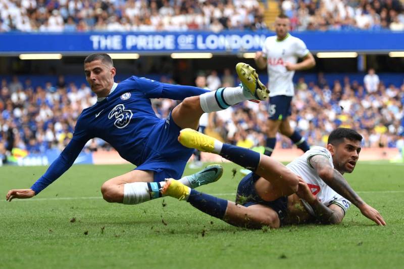 Sự khác nhau giữa CB và các vị trí phòng ngự khác