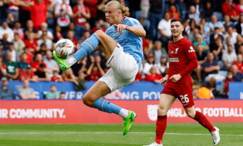 Thu hút và phân tán hàng phòng ngự đối phương